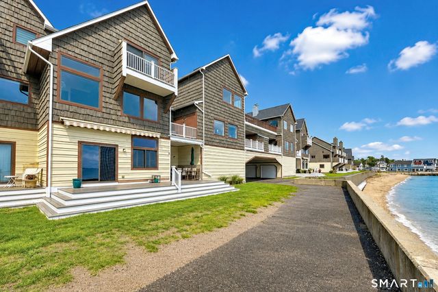 2 Old Town Highway 21, East Haven, CT 06512