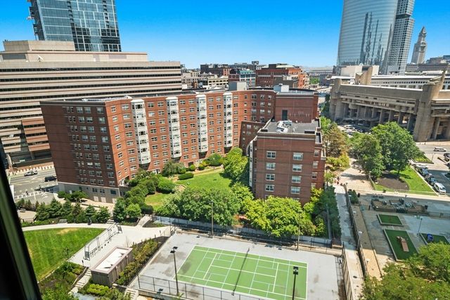 9 Hawthorne Pl 15H, Boston, MA 02114
