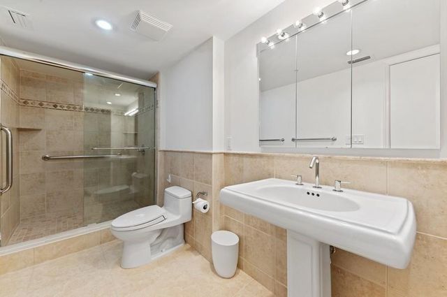 3000 N Ocean Drive 28-A, Singer Island, FL 33404