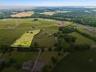 350 Port Royal Rd, Clarksville, TN 37040