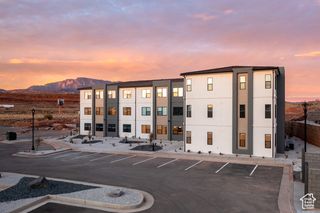 226 N CLIFFSIDE DR #L-105, Hurricane, UT 84737