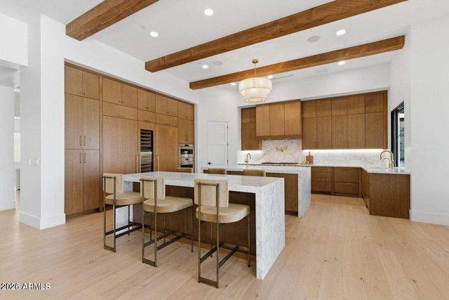 6821 E VALLEY VISTA Lane, Paradise Valley, AZ 85253