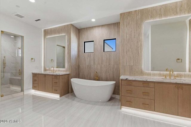 6821 E VALLEY VISTA Lane, Paradise Valley, AZ 85253