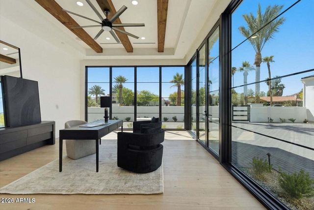6821 E VALLEY VISTA Lane, Paradise Valley, AZ 85253