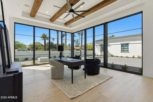 6821 E VALLEY VISTA Lane, Paradise Valley, AZ 85253