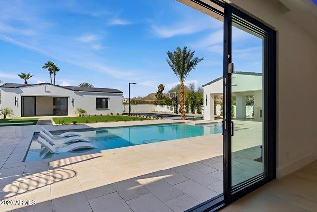 6821 E VALLEY VISTA Lane, Paradise Valley, AZ 85253
