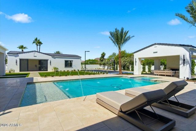 6821 E VALLEY VISTA Lane, Paradise Valley, AZ 85253