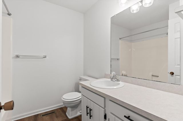 2612 Hickory Valley Road Unit B, Chattanooga, TN 37421