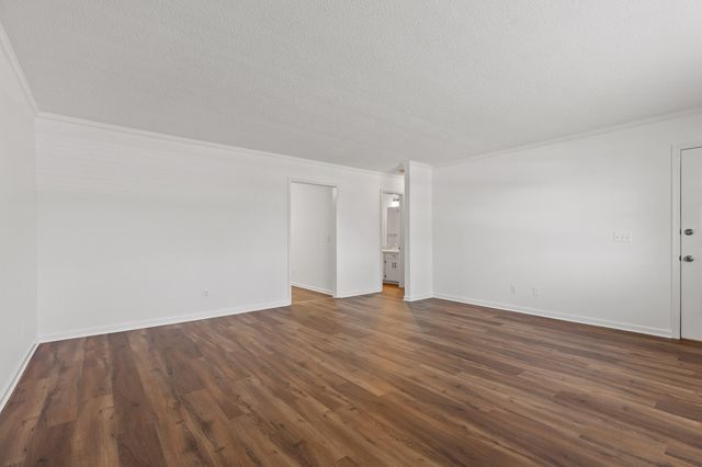 2612 Hickory Valley Road Unit B, Chattanooga, TN 37421