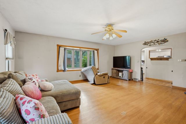 2730 4th Street, Moline, IL 61265