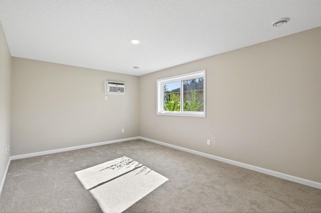 1761 8th Avenue, Newport, MN 55055