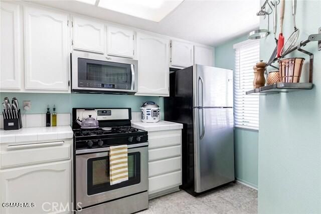 21040 Parthenia Street 29, Canoga Park, CA 91304