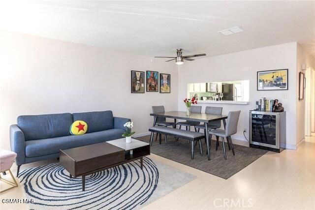 21040 Parthenia Street 29, Canoga Park, CA 91304