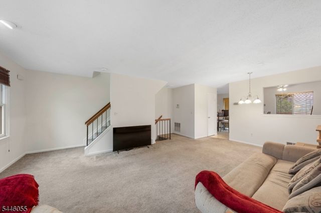 668 Jackson Ave, Roselle Boro, NJ 07203