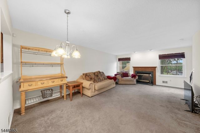 668 Jackson Ave, Roselle Boro, NJ 07203