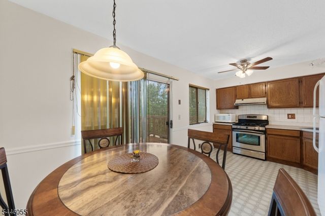 668 Jackson Ave, Roselle Boro, NJ 07203