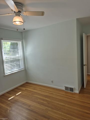 316 Chalfonte Avenue, Grosse Pointe Farms, MI 48236