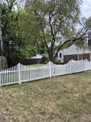 316 Chalfonte Avenue, Grosse Pointe Farms, MI 48236