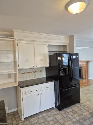 316 Chalfonte Avenue, Grosse Pointe Farms, MI 48236