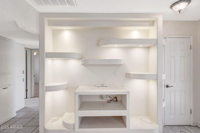 10940 W WHITE MOUNTAIN Road, Sun City, AZ 85351