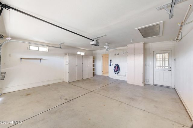 10940 W WHITE MOUNTAIN Road, Sun City, AZ 85351