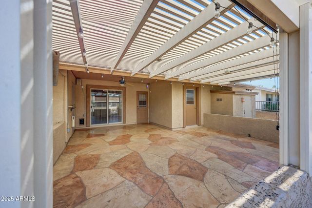 10940 W WHITE MOUNTAIN Road, Sun City, AZ 85351