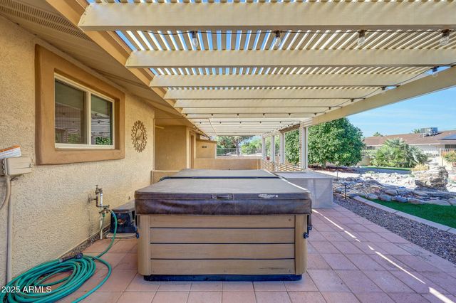 10940 W WHITE MOUNTAIN Road, Sun City, AZ 85351