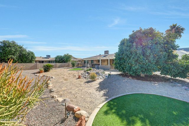 10940 W WHITE MOUNTAIN Road, Sun City, AZ 85351