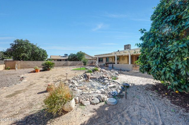 10940 W WHITE MOUNTAIN Road, Sun City, AZ 85351