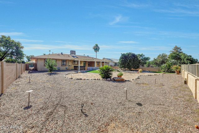 10940 W WHITE MOUNTAIN Road, Sun City, AZ 85351