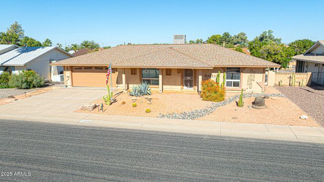 10940 W WHITE MOUNTAIN Road, Sun City, AZ 85351