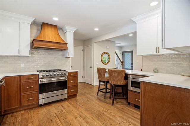 434 W Main Street, Huntington, NY 11743