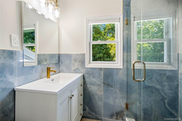 434 W Main Street, Huntington, NY 11743