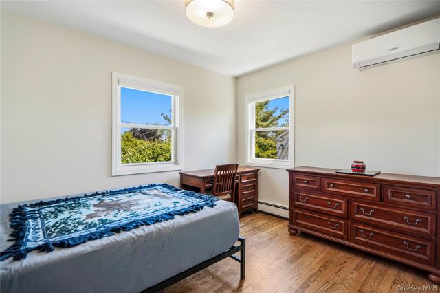 434 W Main Street, Huntington, NY 11743