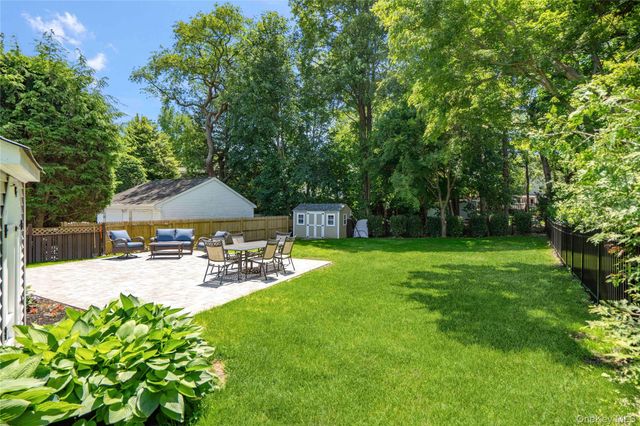 434 W Main Street, Huntington, NY 11743