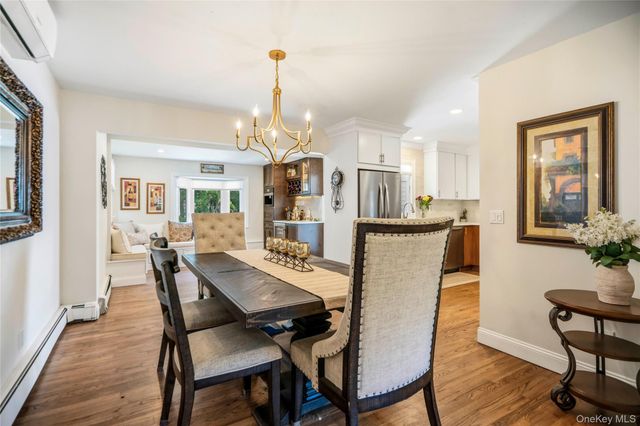 434 W Main Street, Huntington, NY 11743