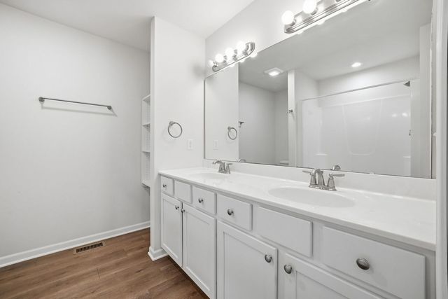 1574 Warrenton Drive, Byron, IL 61010