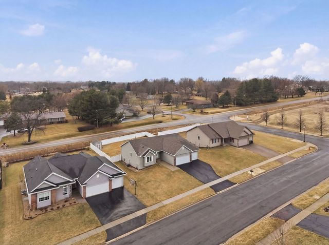 1574 Warrenton Drive, Byron, IL 61010