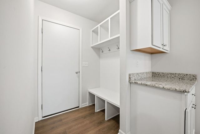 1574 Warrenton Drive, Byron, IL 61010