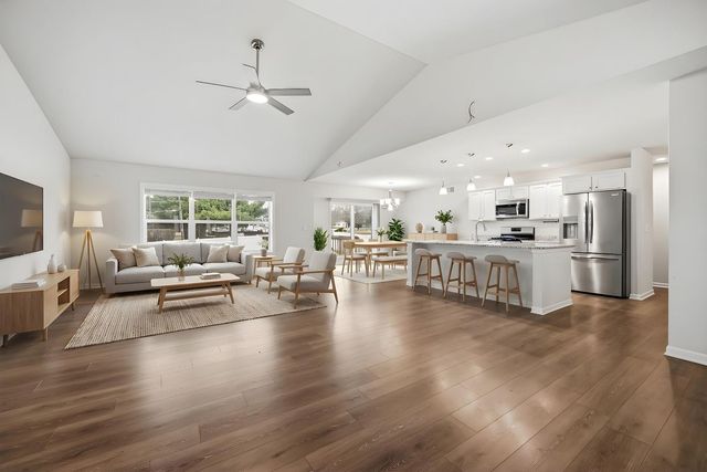 1574 Warrenton Drive, Byron, IL 61010