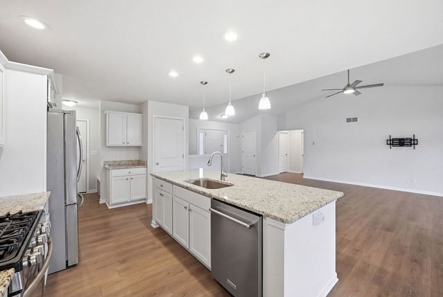 1574 Warrenton Drive, Byron, IL 61010