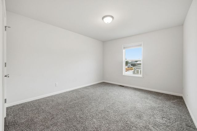 1574 Warrenton Drive, Byron, IL 61010