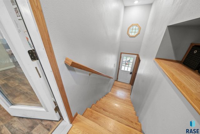 7407 N Cliff Ave Avenue, Sioux Falls, SD 57104