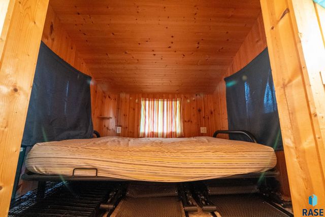 7407 N Cliff Ave Avenue, Sioux Falls, SD 57104