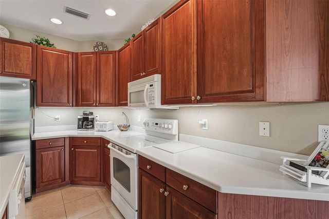 2520 COTTONWOOD LN, North Port, FL 34287