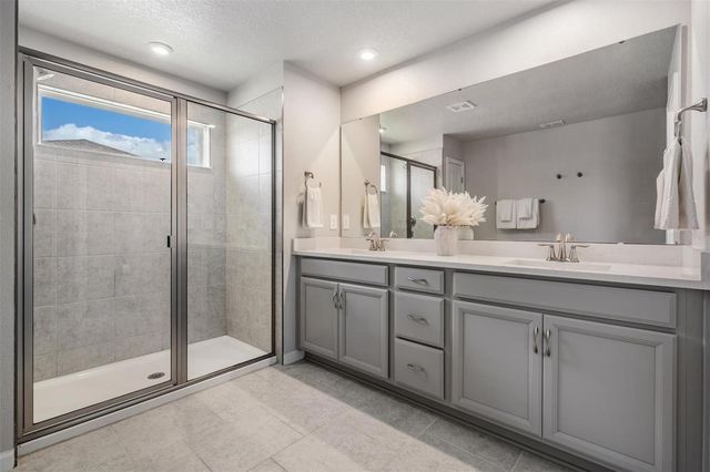 19219 BLUE POND DRIVE, Lutz, FL 33558