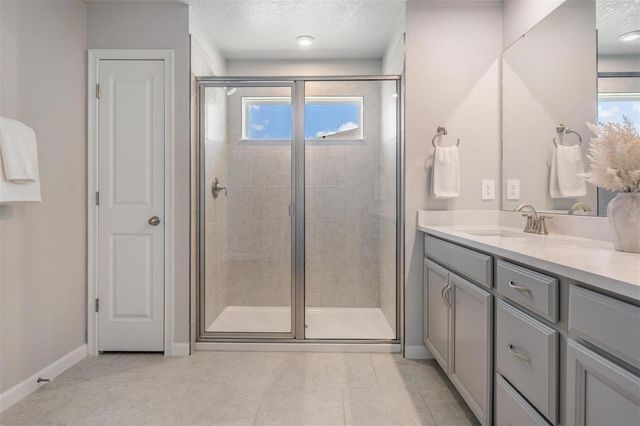 19219 BLUE POND DRIVE, Lutz, FL 33558