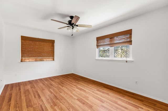 6812 Miranda DR, Austin, TX 78752