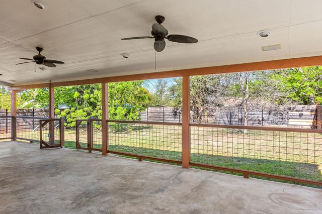 6812 Miranda DR, Austin, TX 78752