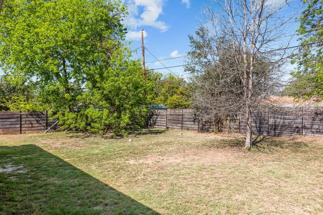 6812 Miranda DR, Austin, TX 78752